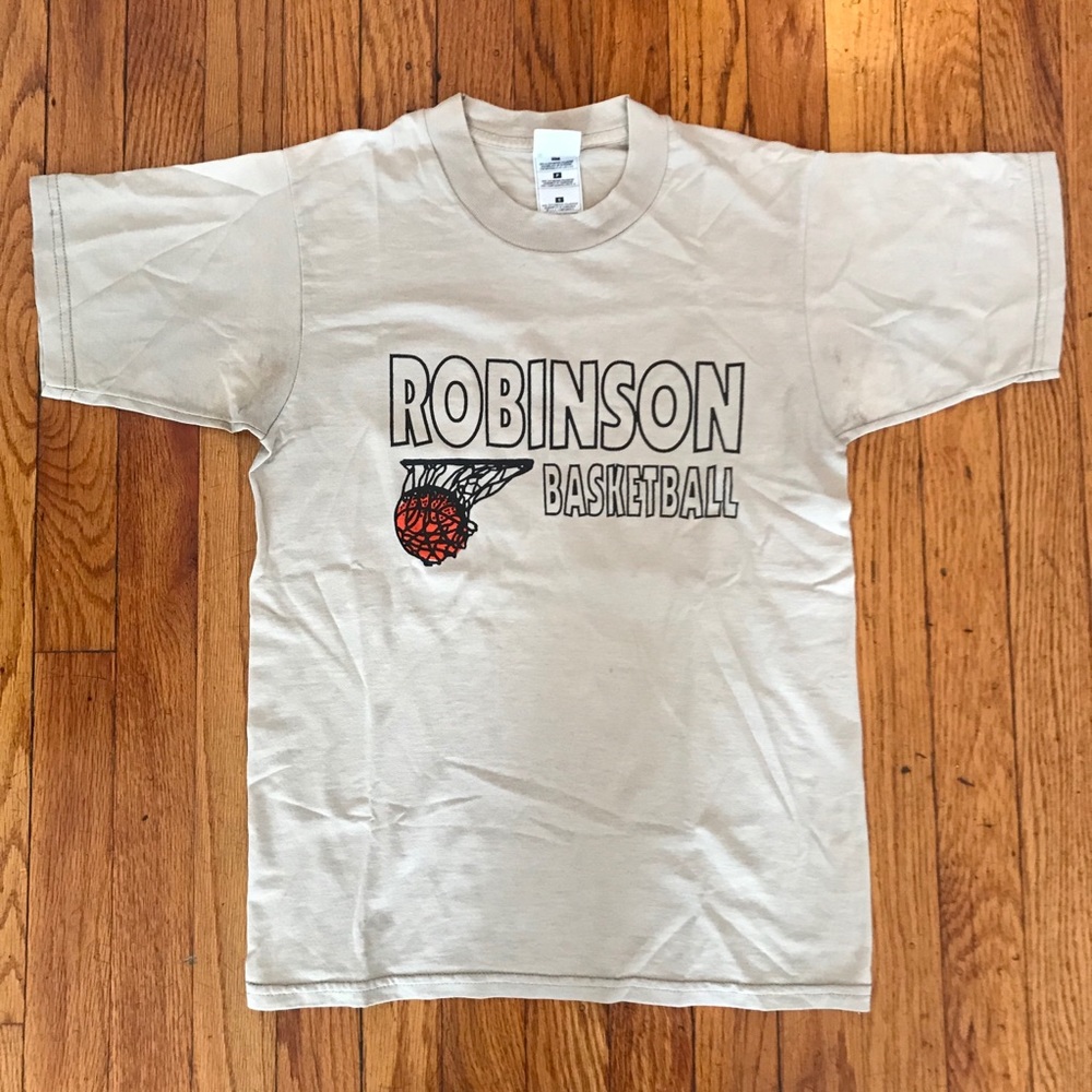Vintage “Robinson Basketball” T-Shirt